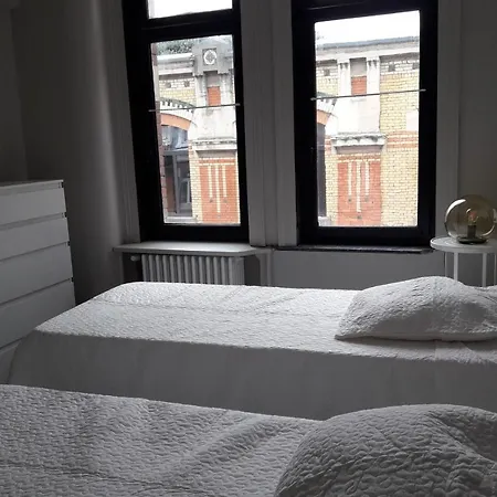 Modern And Bright Flat At The Heart Of - Welkeys *